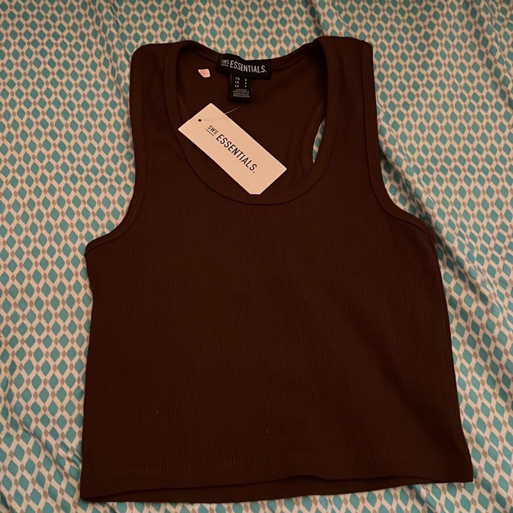 cropped tank top